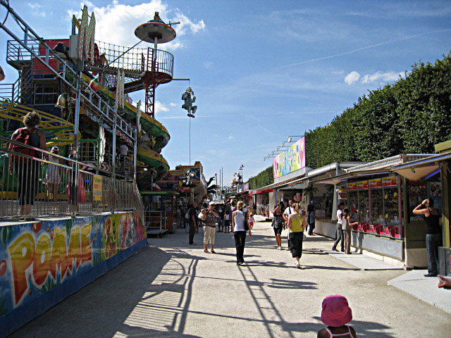 Nous allons à la fête foraine